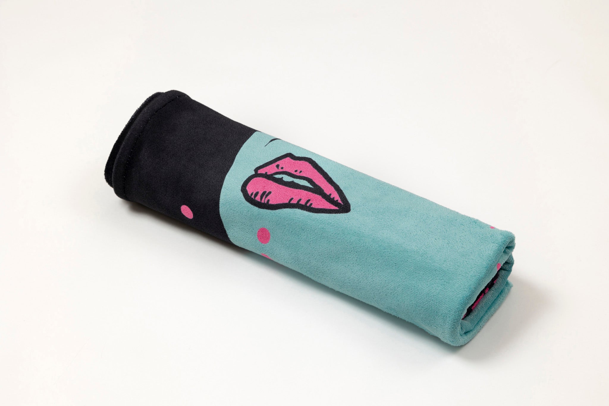 Aqua Magenda Beach Towel, Black